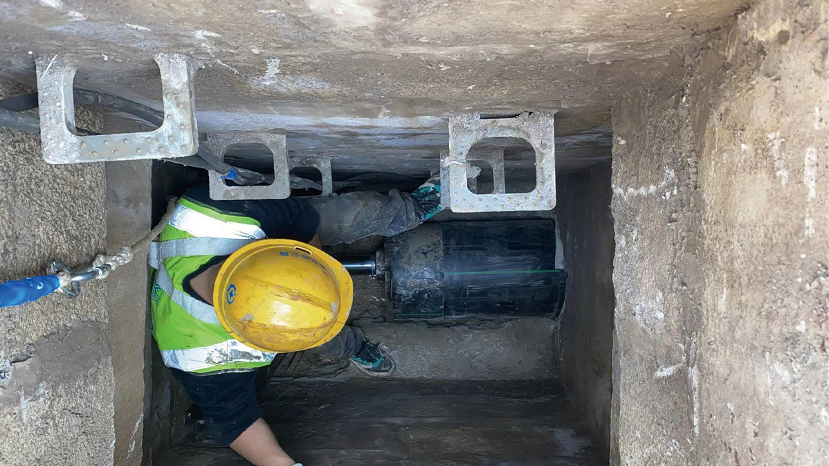 金湖HDPE短管内衬法